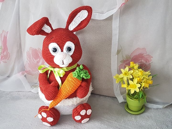 Häschen-Highlight: Häkelanleitung für eine bezaubernde Osterlampe