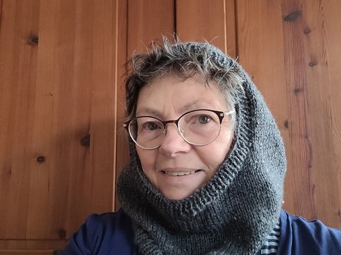 Kapuzen Loop gestrickt