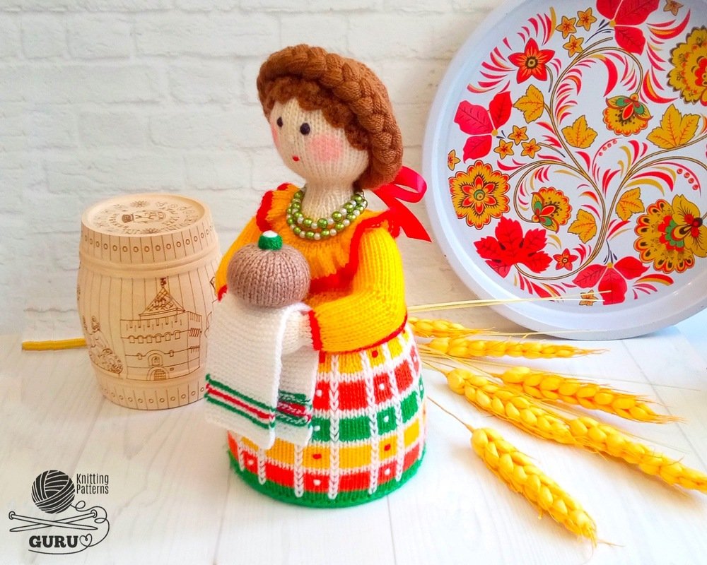K095 Lady with a Round Loaf bread Knitted interior doll Amigurumi Zabelina - Image 3