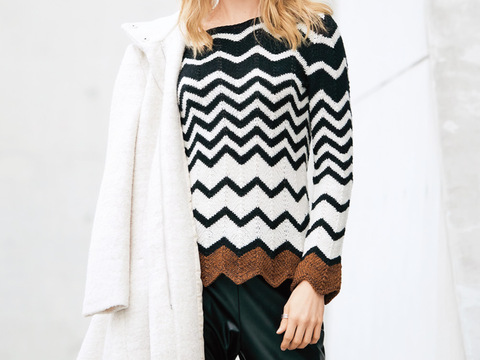 Pulli im Zackenmuster