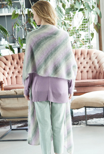 Diagonal gestrickter Schal