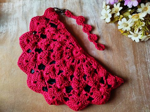 Half Circle Crochet Bag Pattern PDF + Photo & Video TutorialThis half-circl