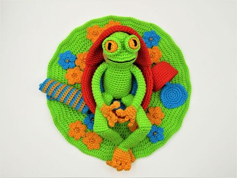 Häkelanleitung Frosch Quaxi entspannt im Badezuber