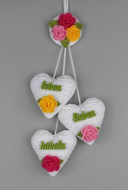 leben lieben häkeln - Dekohänger einfach aus Wollresten