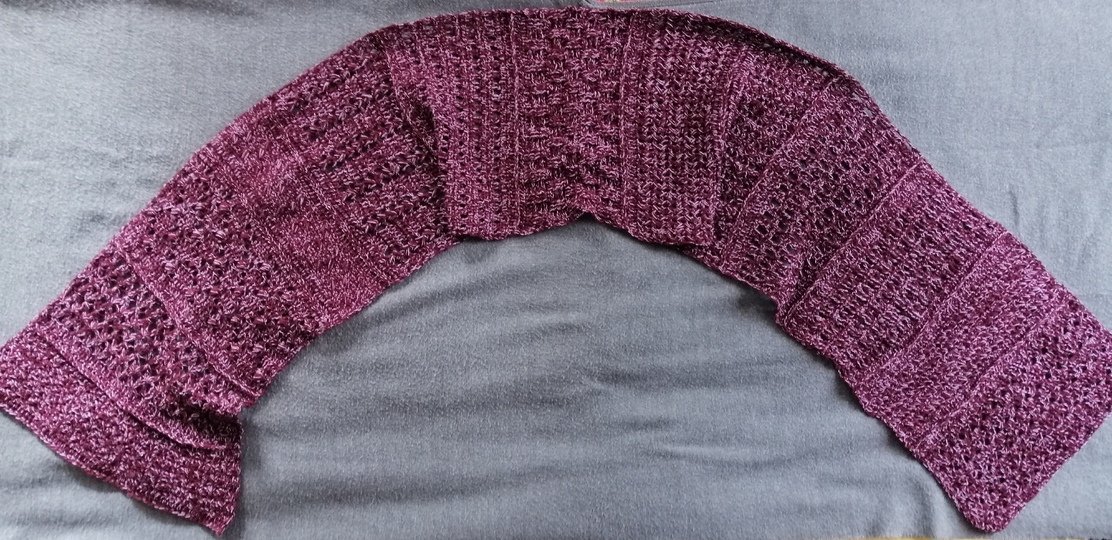 Häkelanleitung für den vielseitigen Schal Vroni 2.0 mit 14 Mustern