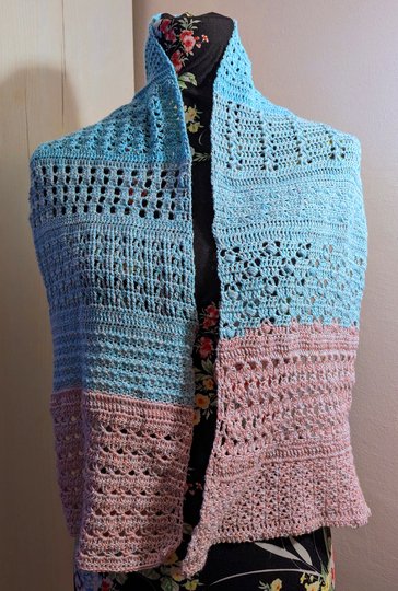 Häkelanleitung für den vielseitigen Schal Vroni 2.0 mit 14 Mustern