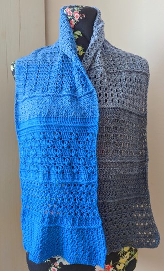 Häkelanleitung für den vielseitigen Schal Vroni 2.0 mit 14 Mustern