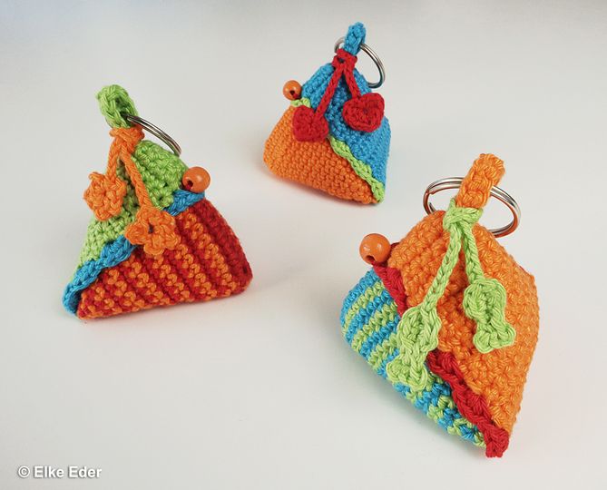 Schlüsselanhänger, Täschchen "Little Pyramid" - Häkelanleitung