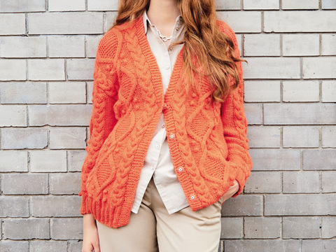 Rustikale Zopfmuster-Jacke