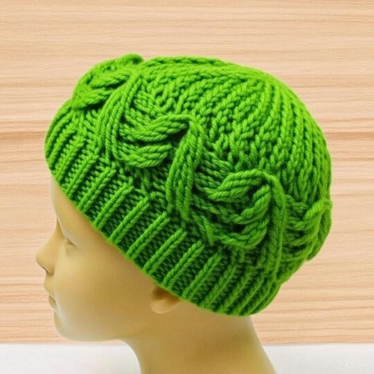 Easy Crochet Beanie Hat Pattern + Step-by-Step English Video Tutorial