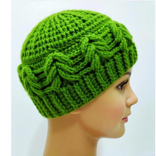 Easy Crochet Beanie Hat Pattern + Step-by-Step English Video Tutorial