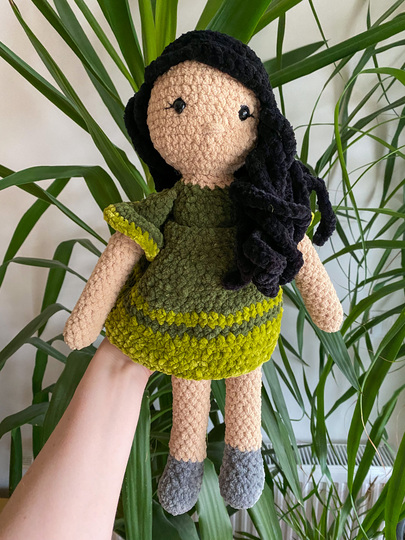 Cuddly Amigurumi doll Hannah