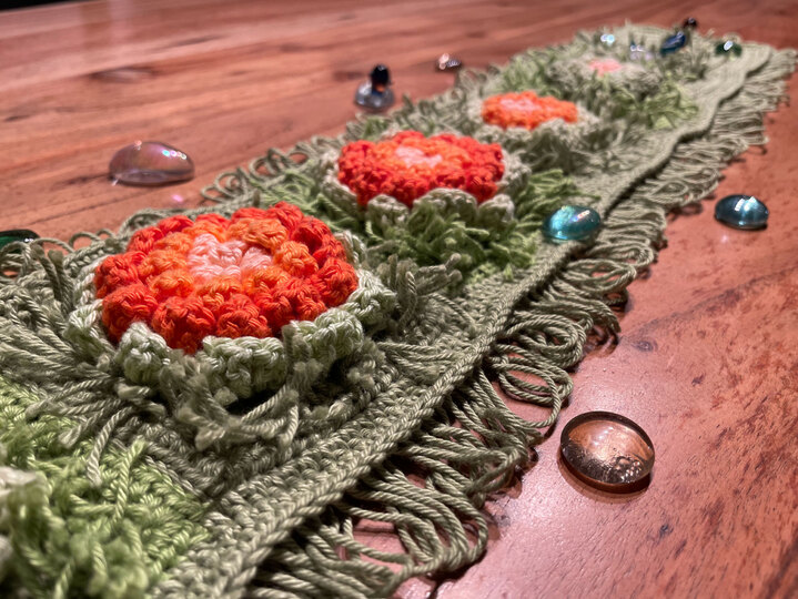 Tischläufer Oster-Frühling-Sommer-Feeling Häkelanleitung