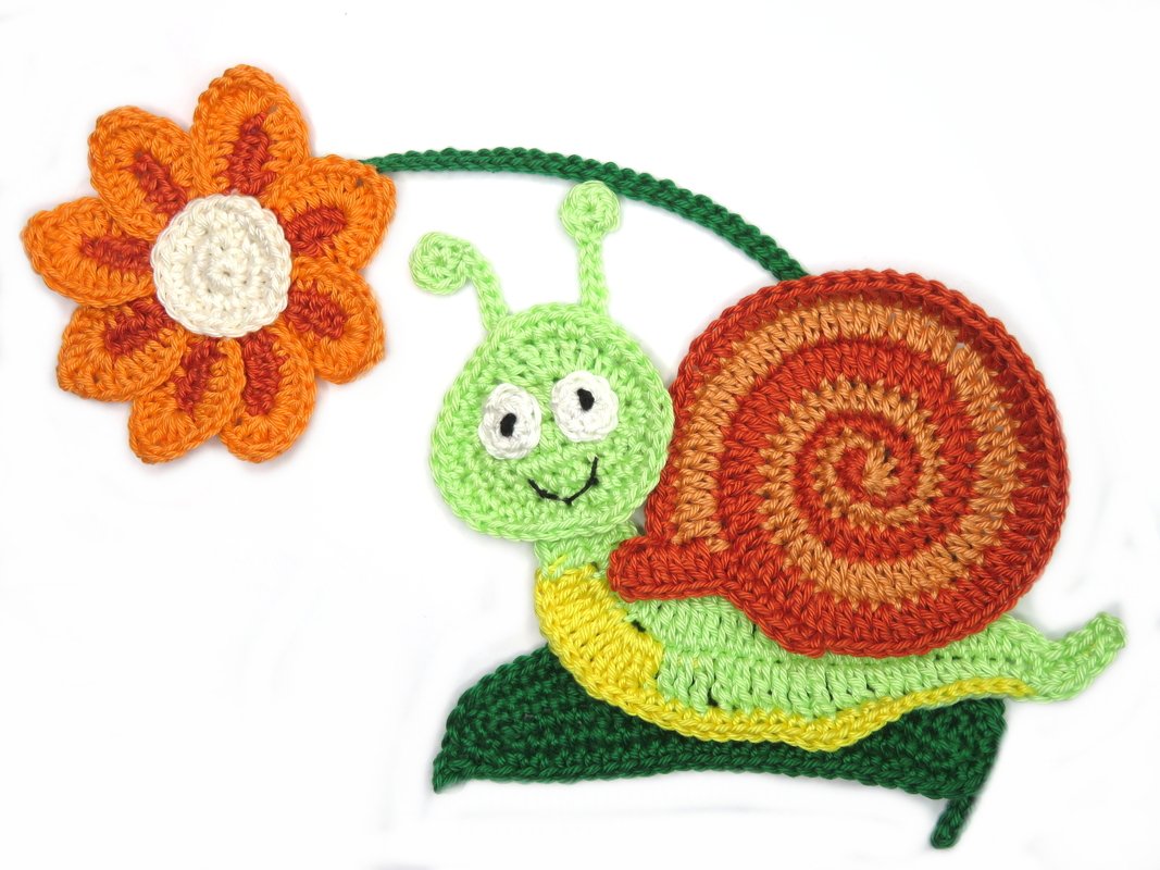 Snail crochet pattern applique