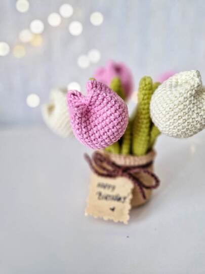 Crochet tulips flower bouquet in the pot
