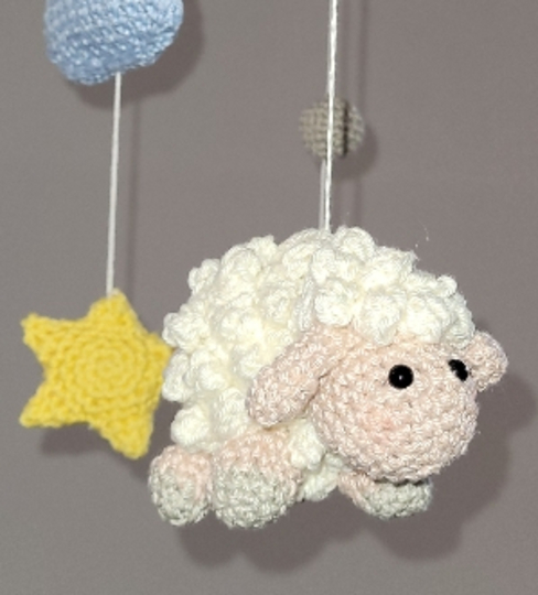 Häkelanleitung Babymobile Schäfchen