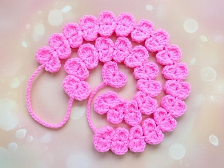 Crochet Hearts Headband Pattern + Video Tutorial, Easy Hairband PDF