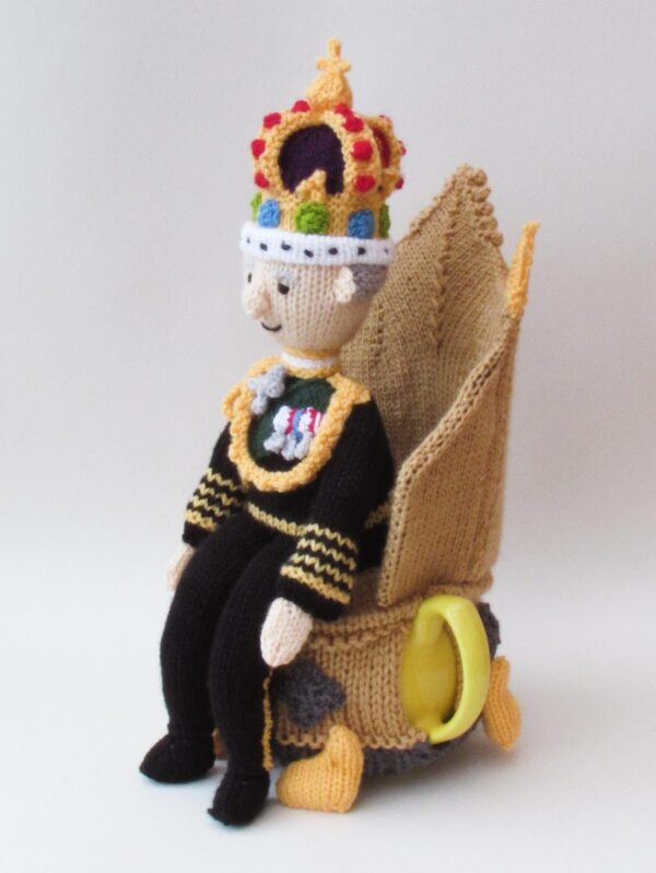 TeaCosyFolk's King Charles III Coronation Tea Cosy Knitting Pattern - Image 12