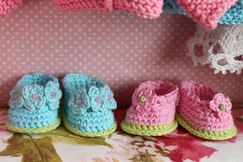 Häkelanleitung für Puppenschuhe