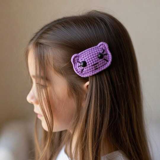 Crochet Kitty Hair Clip Pattern + Video (English-Only Tutorial)