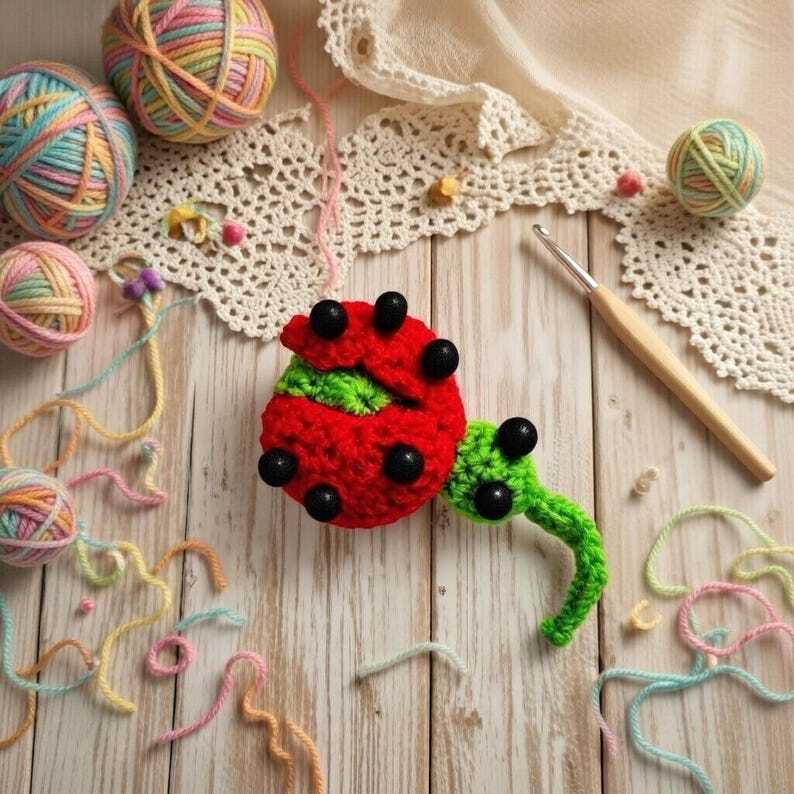 Crochet Ladybug Keychain Pattern + Video Tutorial (English Only) - Image 13