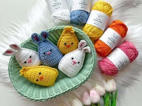 Cute Easter Bunny and Chick