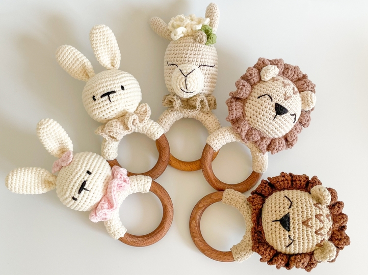 Crochet baby rattle pattern amigurumi set of 3: bunny, lion, llama rainbow