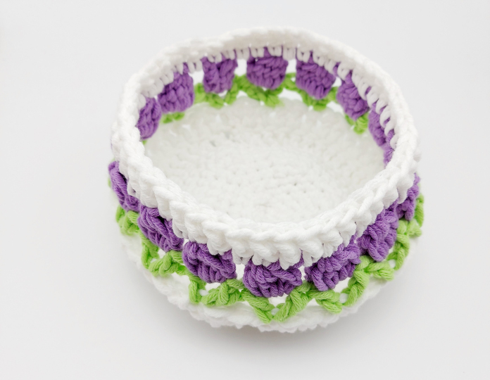 Körbchen mit Tulpenmuster