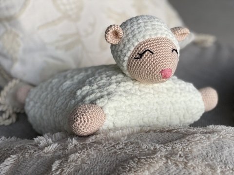 Häkelanleitung - Schnuffelpolster Schaf (Schnuffeltuch) - Kissenüberzug