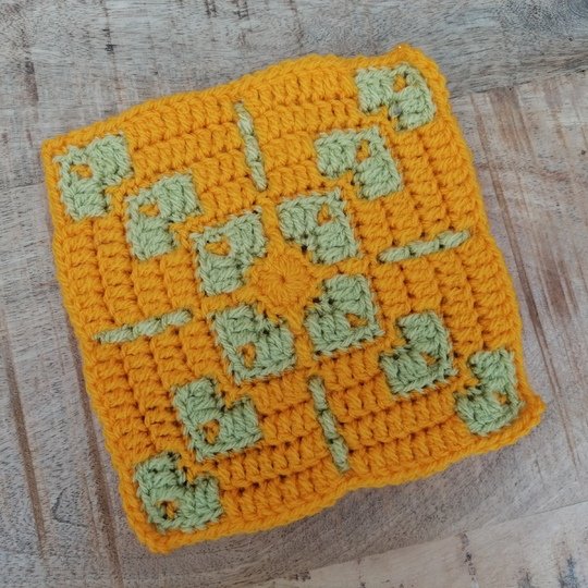 "Eono" (Sechs) - 6 Quadrate in Mosaikhäkeltechnik