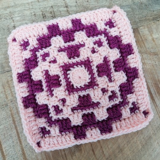 "Eono" (Sechs) - 6 Quadrate in Mosaikhäkeltechnik