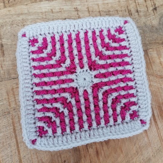 "Eono" (Sechs) - 6 Quadrate in Mosaikhäkeltechnik