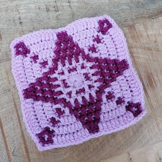 "Eono" (Sechs) - 6 Quadrate in Mosaikhäkeltechnik