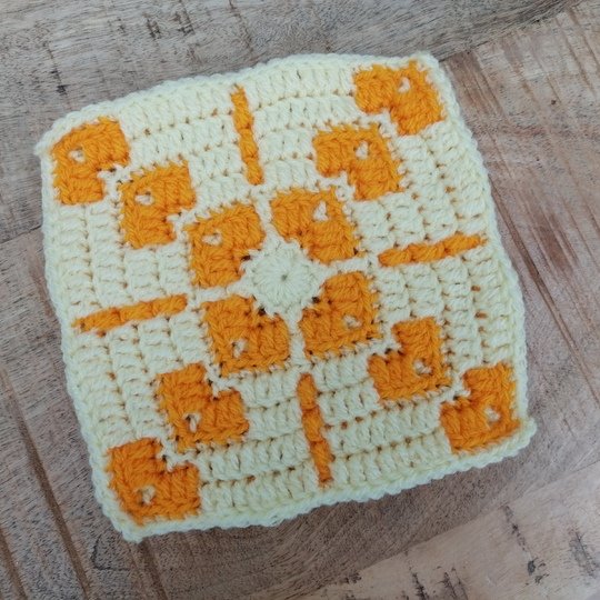 "Eono" (Sechs) - 6 Quadrate in Mosaikhäkeltechnik