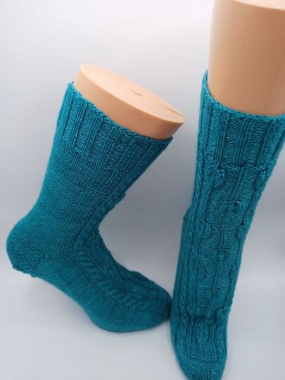 Sockenanleitung "Blättergirlande" für alle Maschenzahlen ab Größe 32