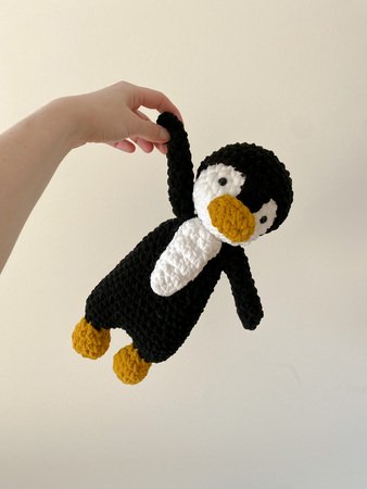 Pierre the Penguin Review, Crochet for Beginners 