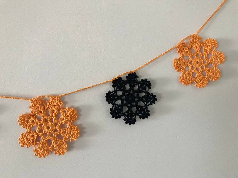 Crochet Flower Garland Pattern, Crochet Bunting Pattern, Crochet Wreath - Image 2