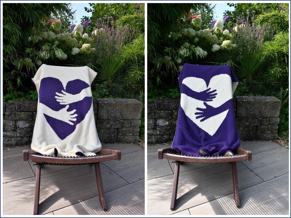Free double knitting pattern "A hug from the heart"