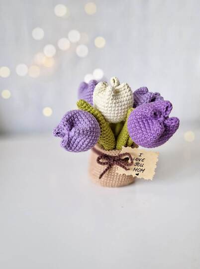 Crochet flower bouquet for Mother`s Day