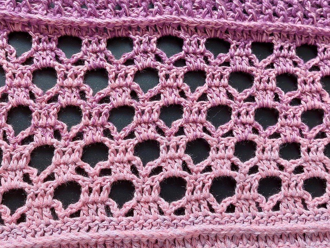 Triangular scarf „Tandrielle BE“ – Crochet Pattern - Image 9
