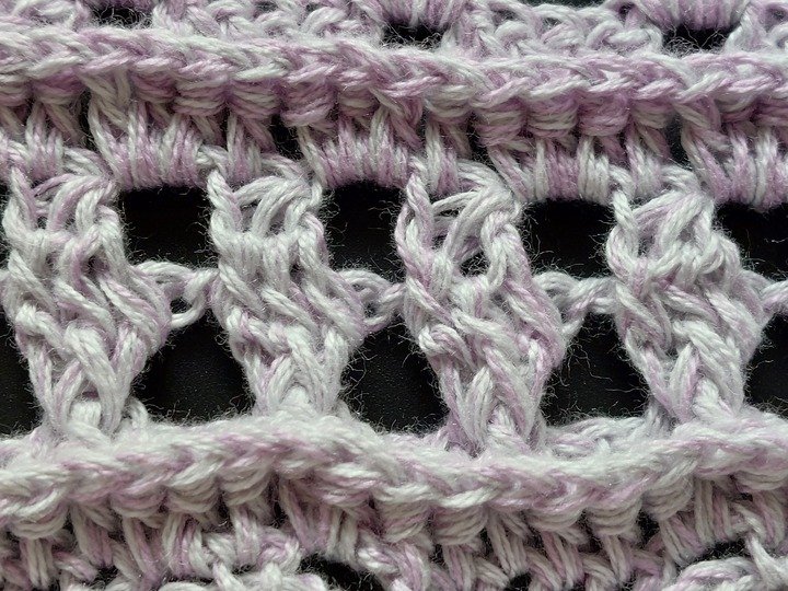 Triangular scarf „Tandrielle BE“ – Crochet Pattern