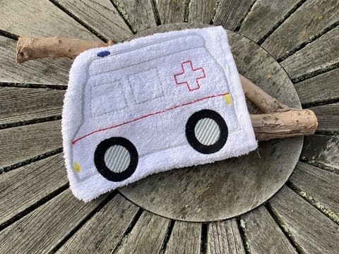 Krankenwagen Waschlappen Stickdatei  ITH 13x18 Waschhandschuh RTW Rettungsw