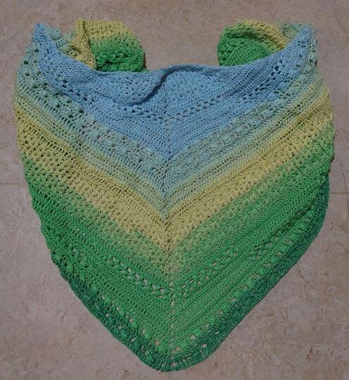 Häkelanleitung Laluna flaches Dreieckstuch gehäkelt