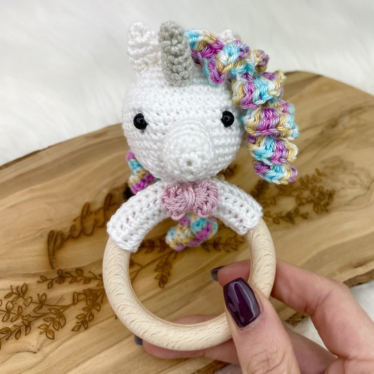 Häkelanleitung Beißring / Greifling / Rassel Einhorn Maja