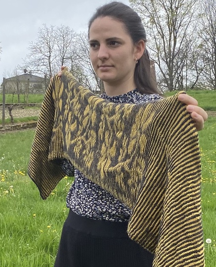 Stola Blütenranken Schattenstricken