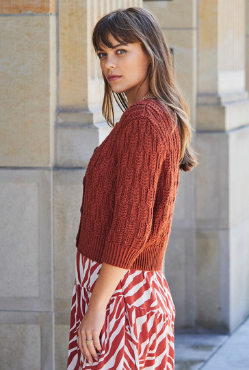 Jacke mit Zopf-Strukturmuster in Braun