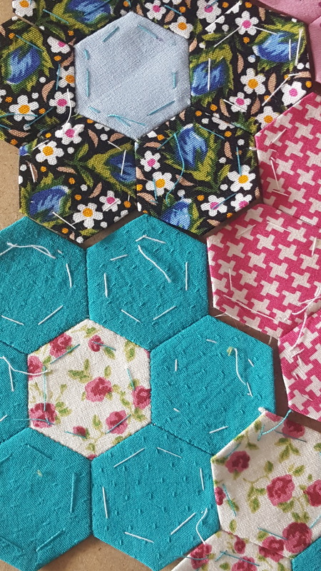 English Paper Piecing (EPP) : Hexagon-Vorlagen zum Ausdrucken (cm + inch).