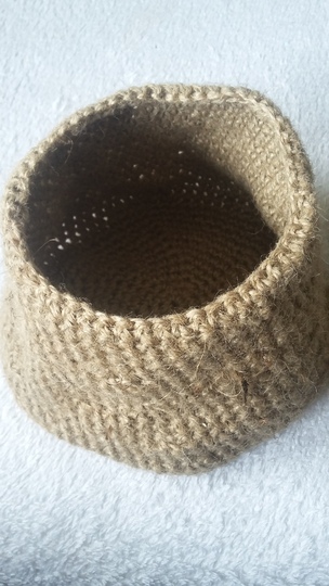 Häkelanleitung Korb mit Hundekopf