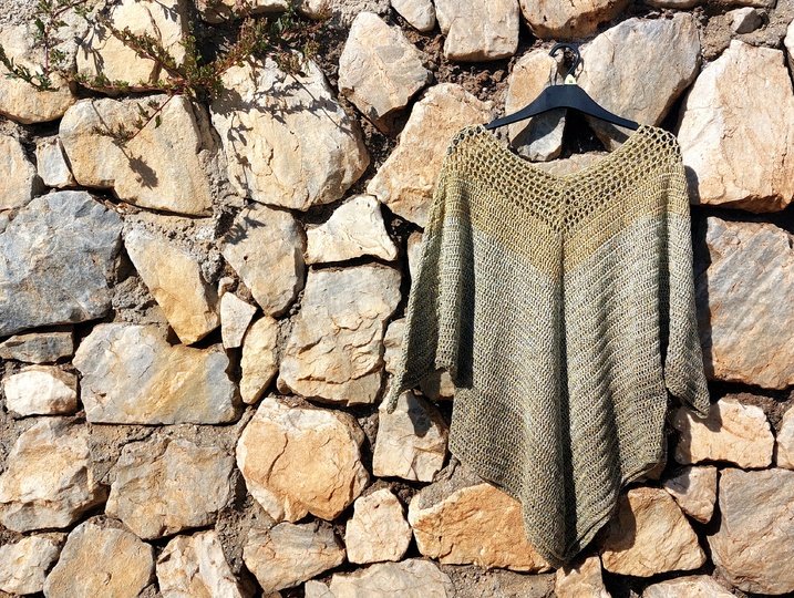 "Happy Tunika" mit Zacken, alle Größen, von oben nach unten gehäkelt