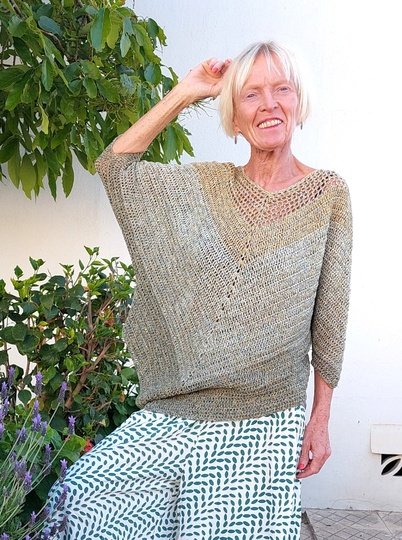 "Happy Tunika" mit Zacken, alle Größen, von oben nach unten gehäkelt